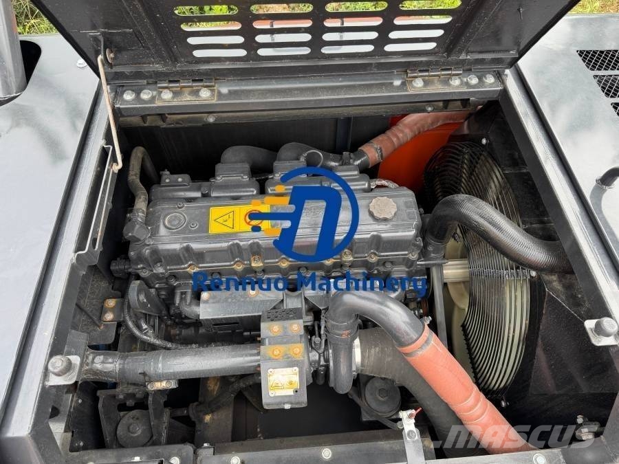 Doosan DX 340 حفارات زحافة