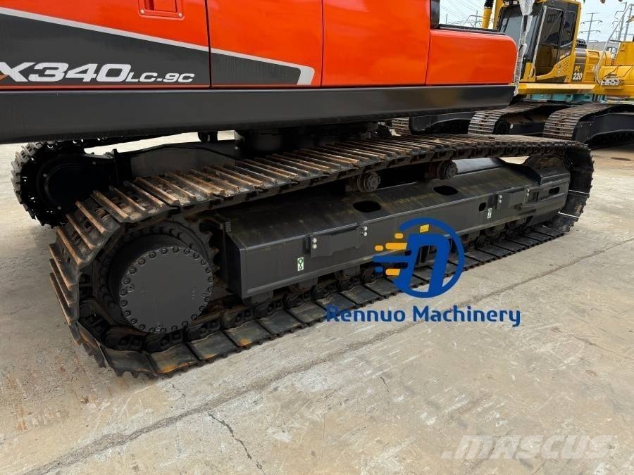 Doosan DX 340 حفارات زحافة