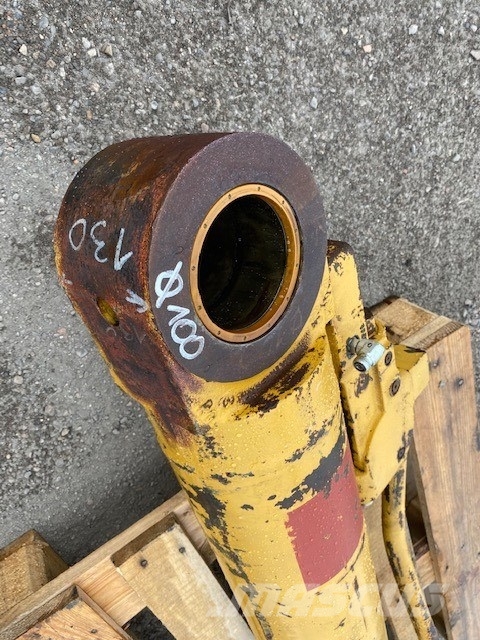 CAT 330 c , l-2060mm HYDRAULIC CYLINDER Гідравліка