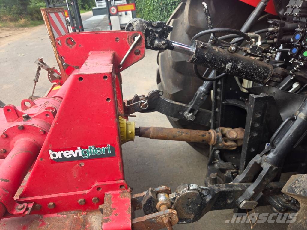 Breviglieri B 120 V الكاسحات وقلابات التربة ذات المحركات