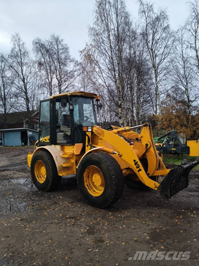 JCB 411 ZX Iekrāvēji uz riteņiem
