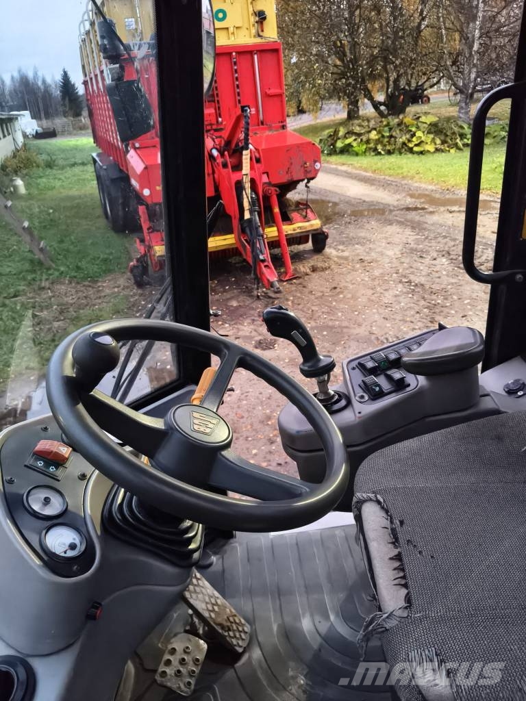JCB 411 ZX Iekrāvēji uz riteņiem
