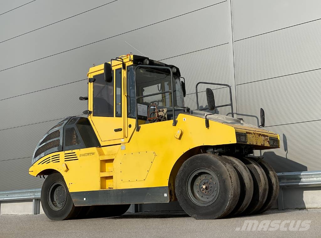 Bomag BW 25 RH Pneumorehvidega rullid