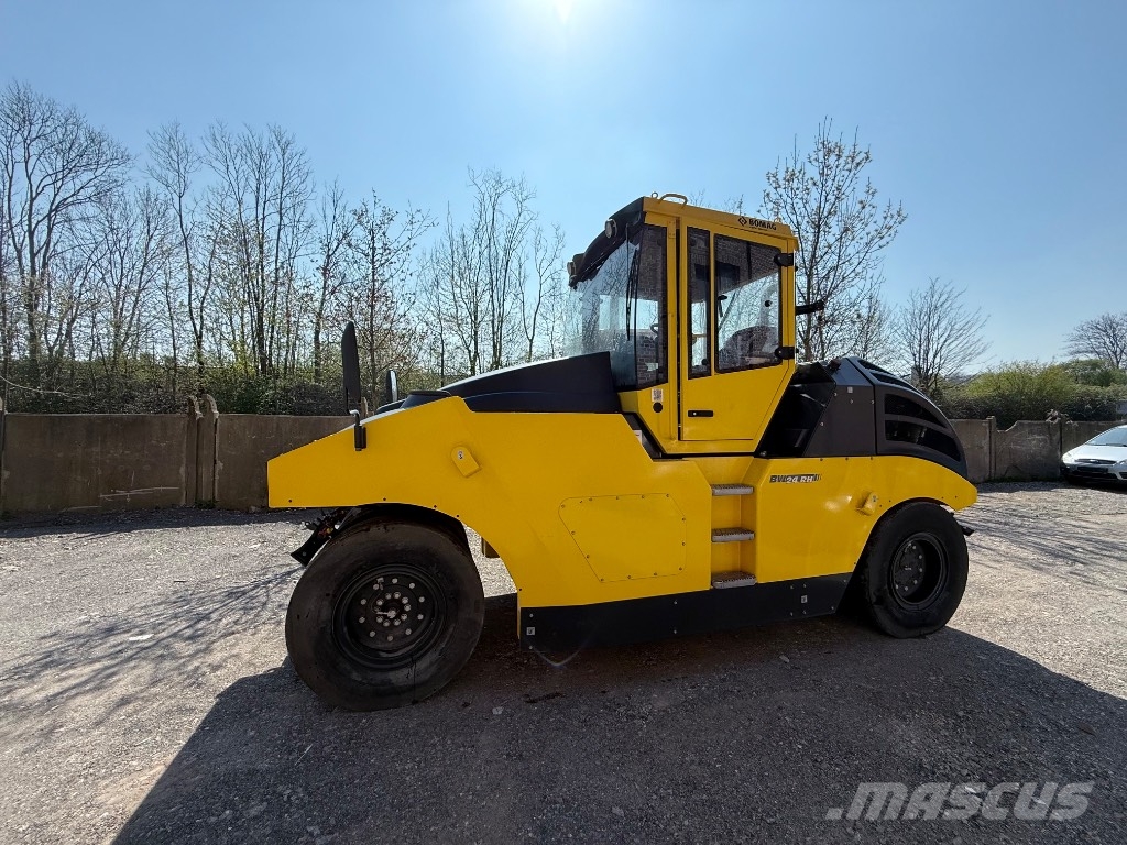 Bomag BW 24 R H Пневматични гумени ролки