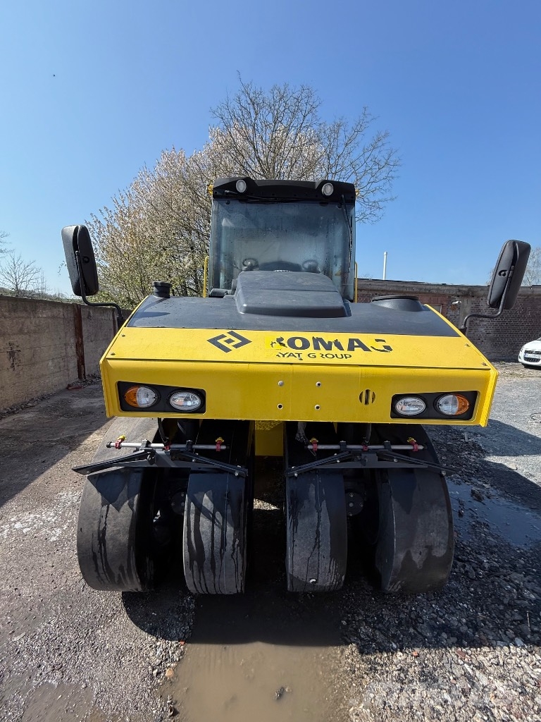 Bomag BW 24 R H Пневматични гумени ролки