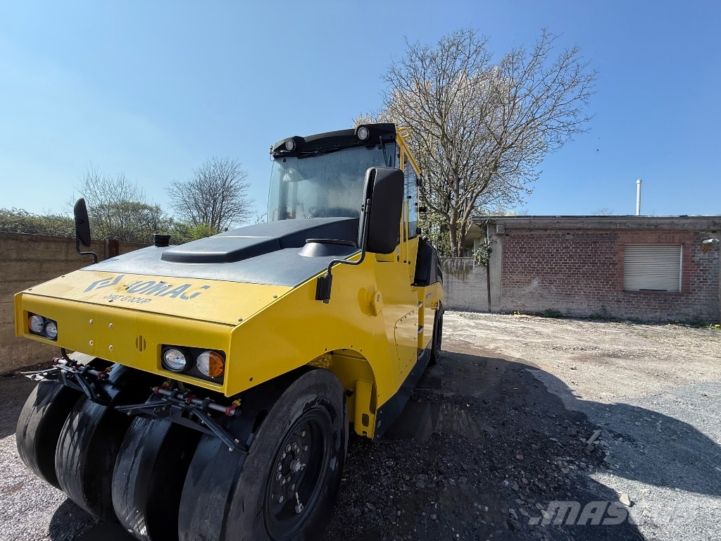 Bomag BW 24 R H Пневматични гумени ролки