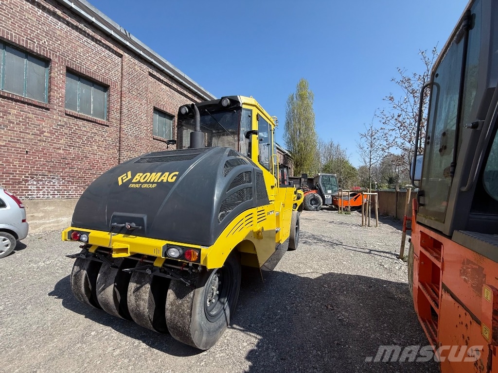Bomag BW 24 R H Пневматични гумени ролки