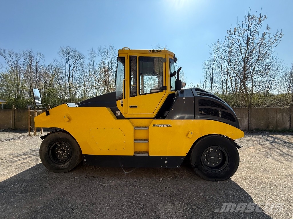 Bomag BW 24 R H Пневматични гумени ролки