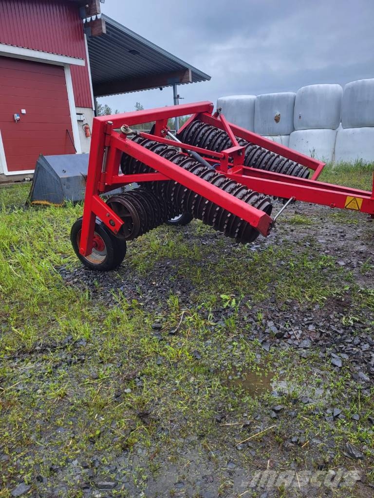 ESA AP-45 Jyrä مداحل