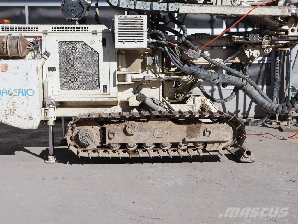 Comacchio MC 600 Анкерни сондажни платформи