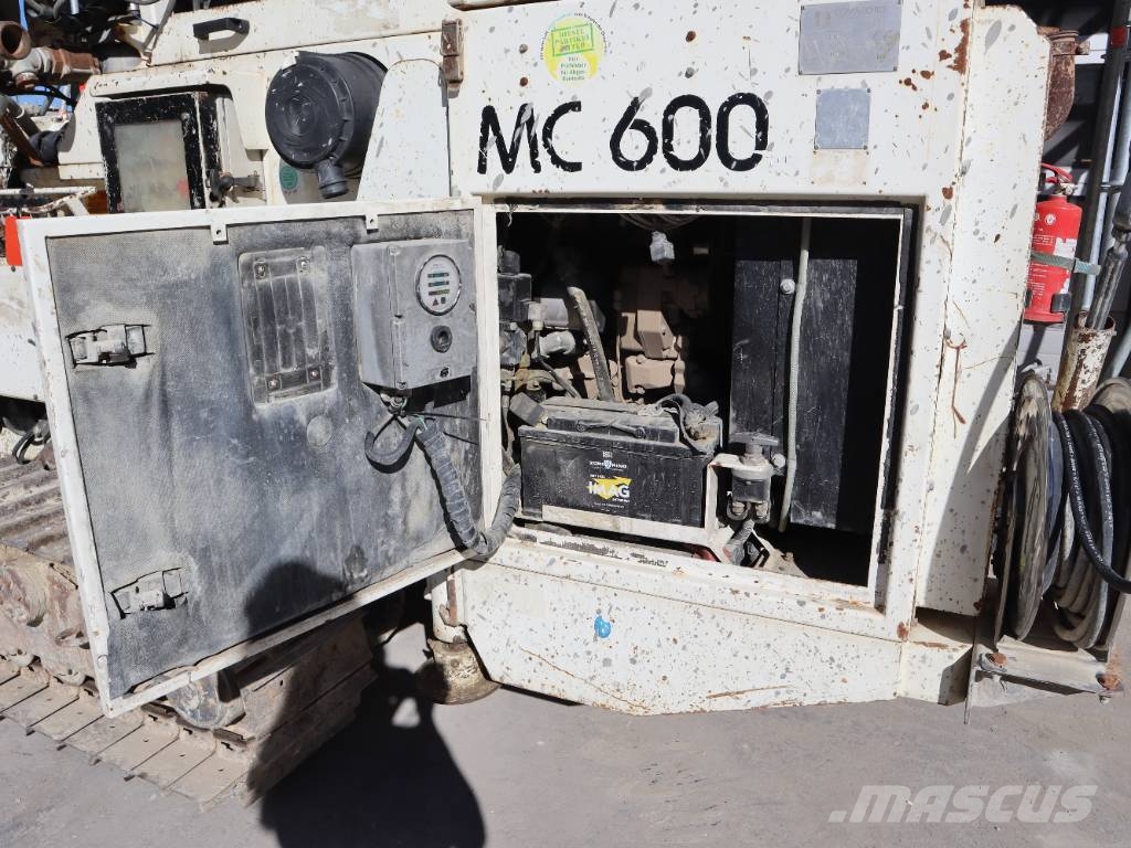 Comacchio MC 600 Анкерни сондажни платформи