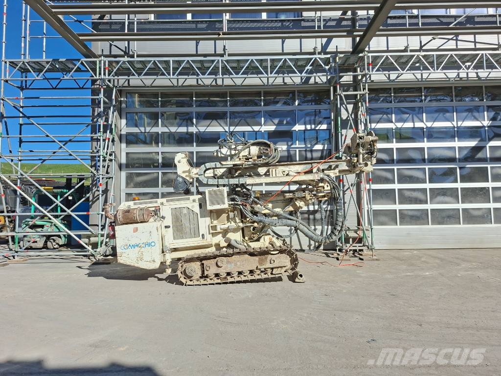 Comacchio MC 600 Анкерни сондажни платформи