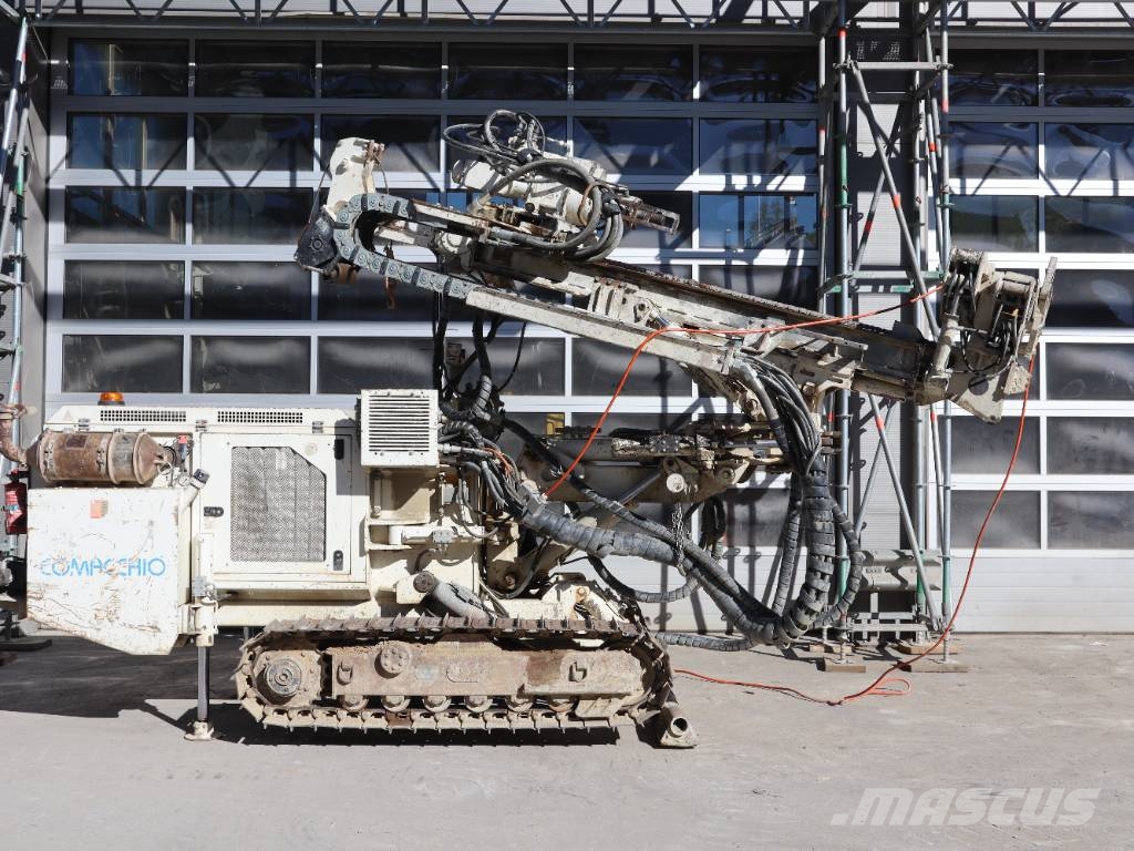 Comacchio MC 600 Анкерни сондажни платформи