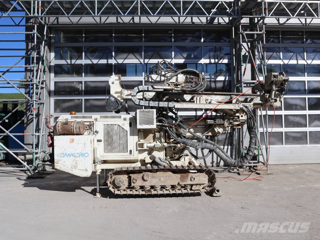 Comacchio MC 600 Анкерни сондажни платформи