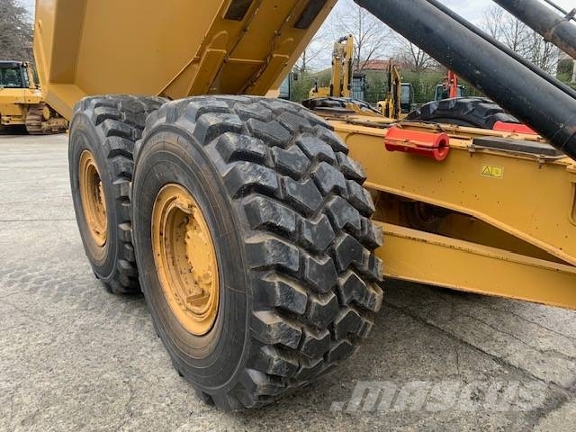 CAT 730 Dúmpers articulados