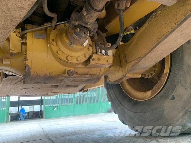 CAT 730 Dúmpers articulados