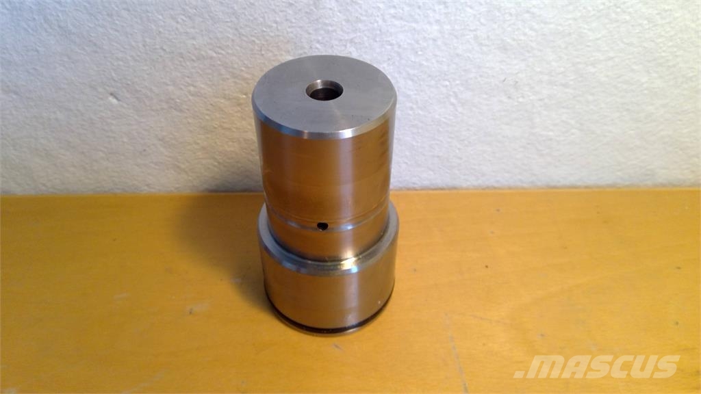 Timberjack / John Deere F072079 Transmission