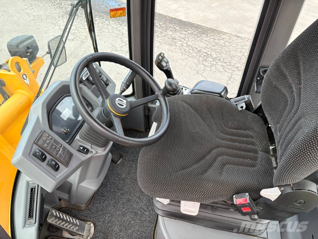 Volvo L356GT lastmaskin, all utr, sv-såld, 2000 tim Hjullastare