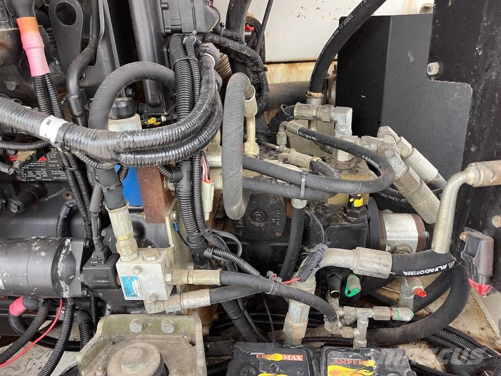 Dynapac CP 142 胶轮压路机
