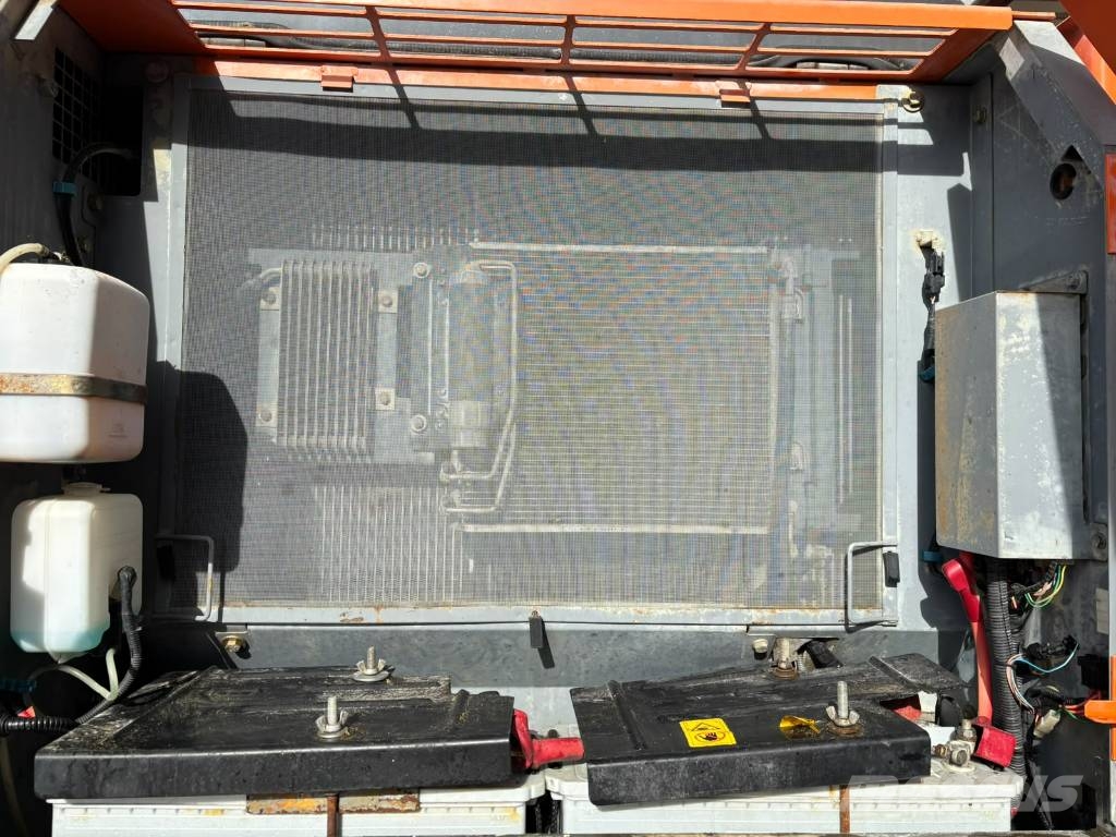 Hitachi ZX 290 LC-5B Bagri goseničarji