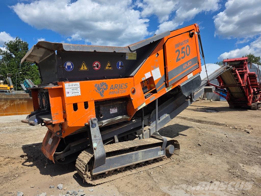 Arjes 250 Evo الكسارات المتنقلة