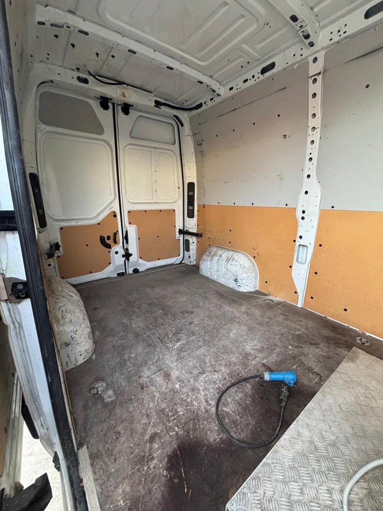 Renault Master III Autoplošiny