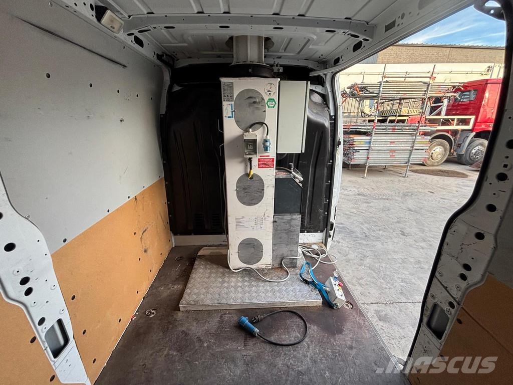 Renault Master III Autoplošiny