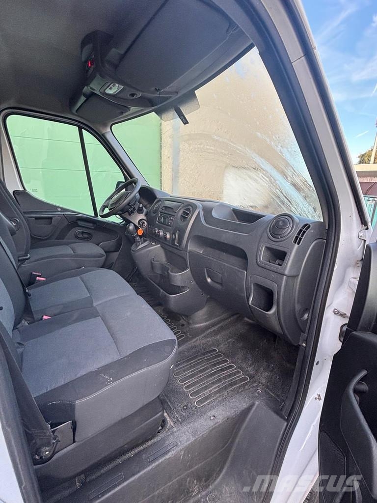 Renault Master III Autoplošiny