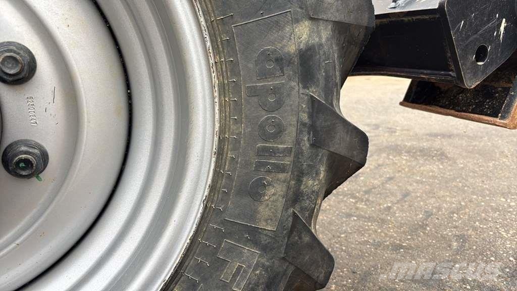 Manitou MT 1335H مناولات متداخلة