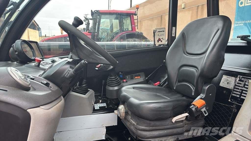 Manitou MT 1335H مناولات متداخلة