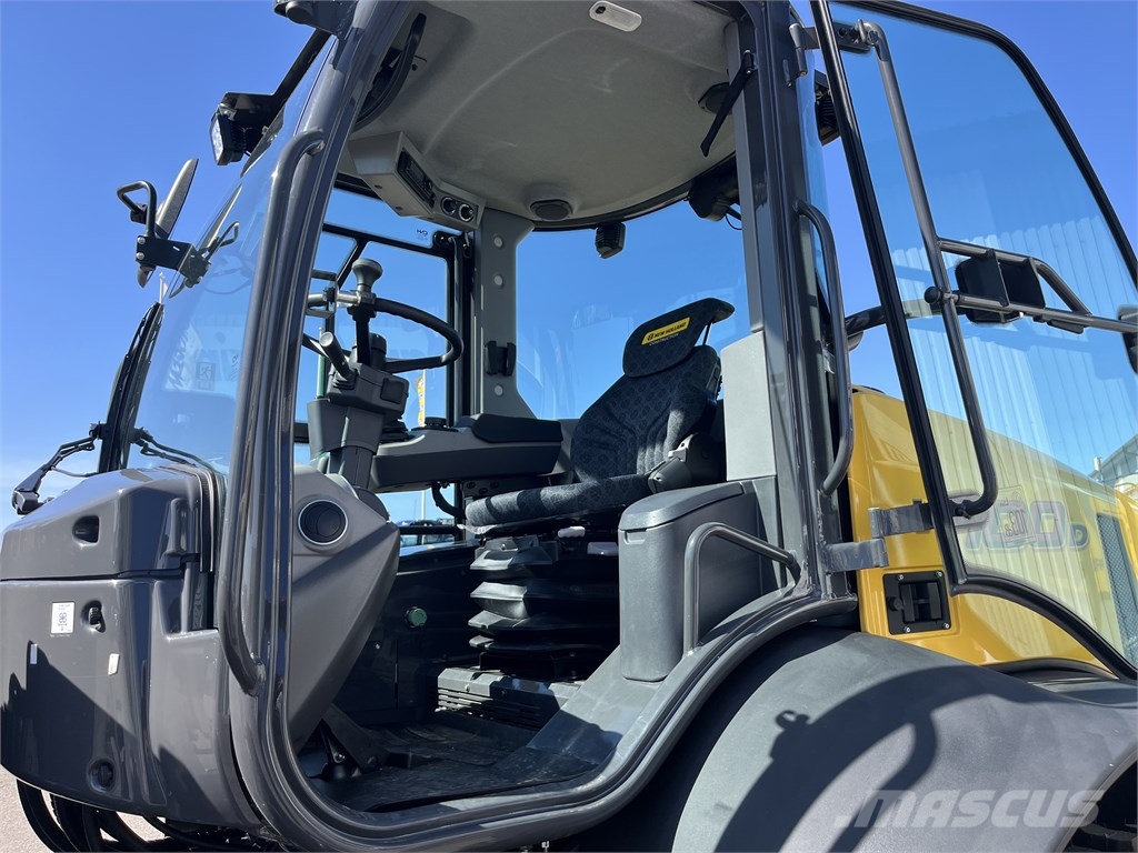 New Holland W 100D Telehandlers