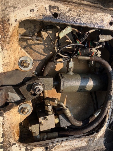 Liebherr R 944 C SW 66 QUICK CONNECTOR موصلات سريعة