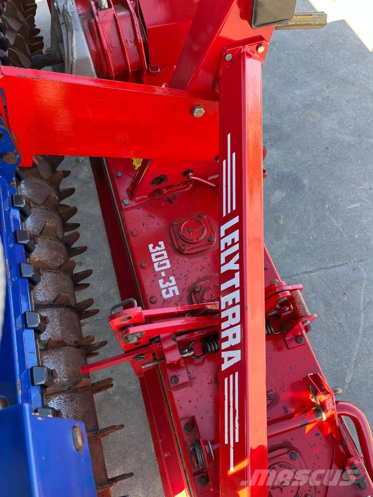 Lely/Nordsten 300-35 & NS3030 zaaicombinatie Drillmaschinenkombination