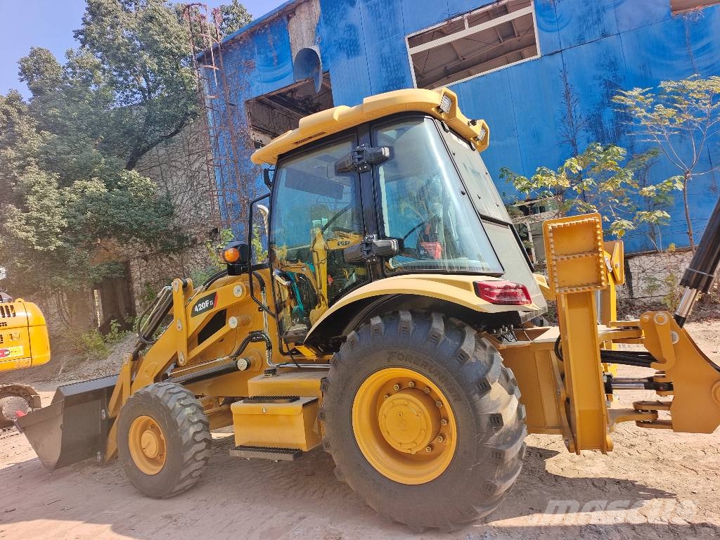 CAT 420F with Powerful Engine in Stock Backhoe