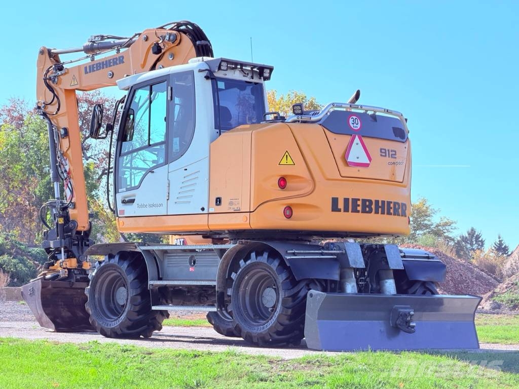 Liebherr A 912 Compact Litronic Kolová rýpadla