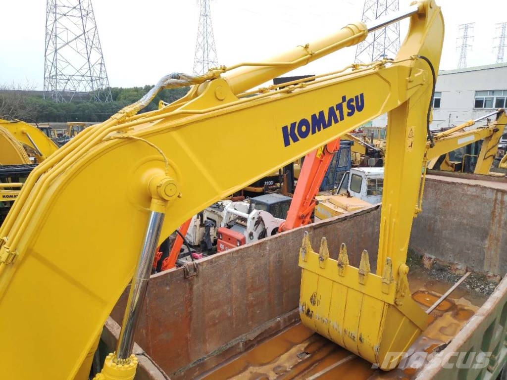 Komatsu PC 300-7 construction excavator Εκσκαφείς με ερπύστριες
