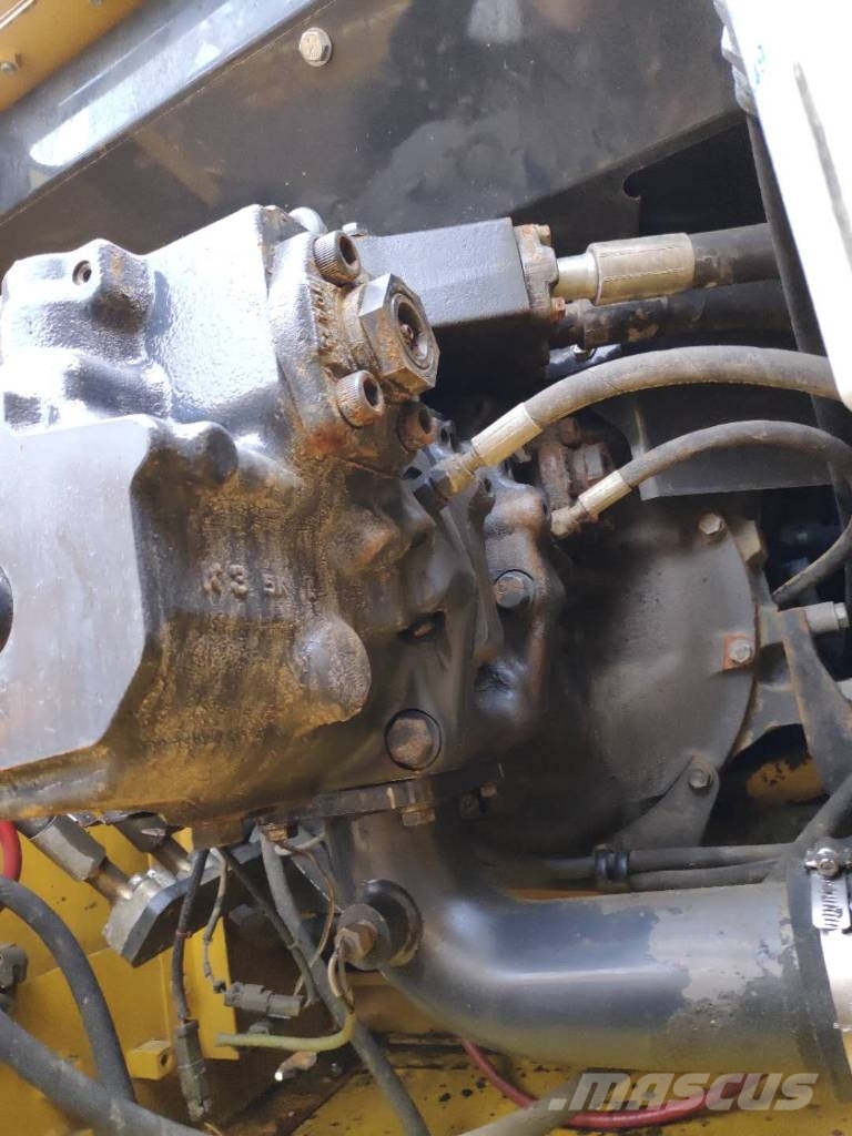 Komatsu PC 300-7 construction excavator Εκσκαφείς με ερπύστριες