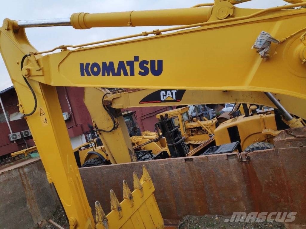 Komatsu PC 300-7 construction excavator Εκσκαφείς με ερπύστριες