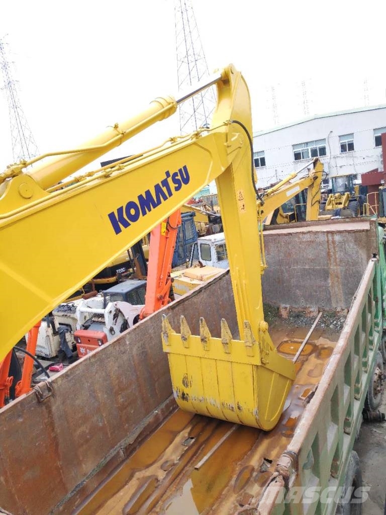 Komatsu PC 300-7 construction excavator Εκσκαφείς με ερπύστριες