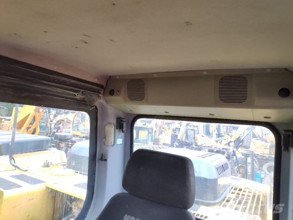 Komatsu PC 300-7 construction excavator Εκσκαφείς με ερπύστριες
