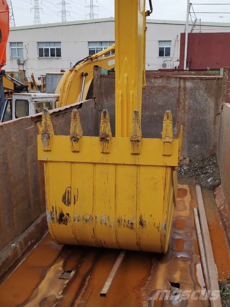 Komatsu PC 300-7 construction excavator Εκσκαφείς με ερπύστριες