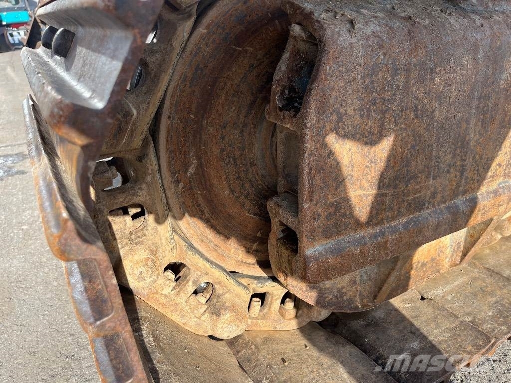 Liebherr 904 / Engcon, Kauha, Rasvari, Lämmitin Excavadoras sobre orugas
