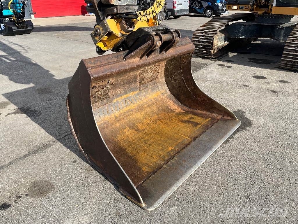 Liebherr 904 / Engcon, Kauha, Rasvari, Lämmitin Excavadoras sobre orugas
