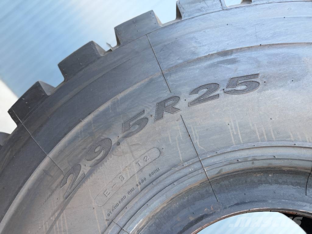 Triangle 29.5R25 L3 set Tyres, wheels and rims
