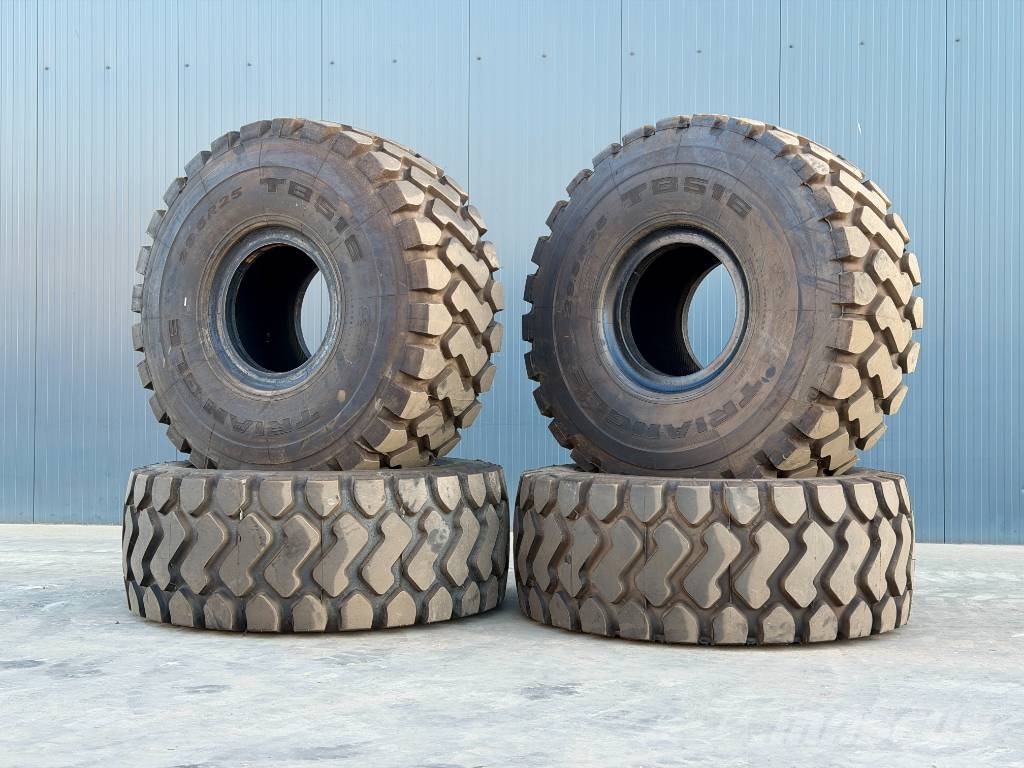Triangle 29.5R25 L3 set Tyres, wheels and rims