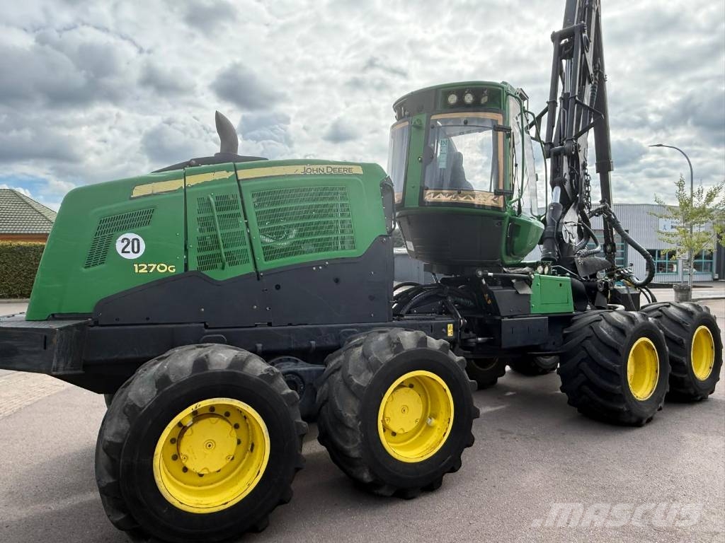 John Deere 1270 G Harvesterit