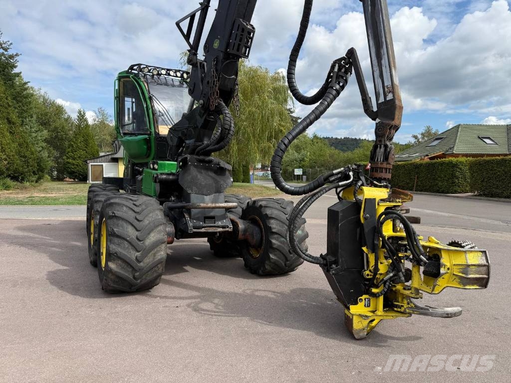 John Deere 1270 G Harvesterit