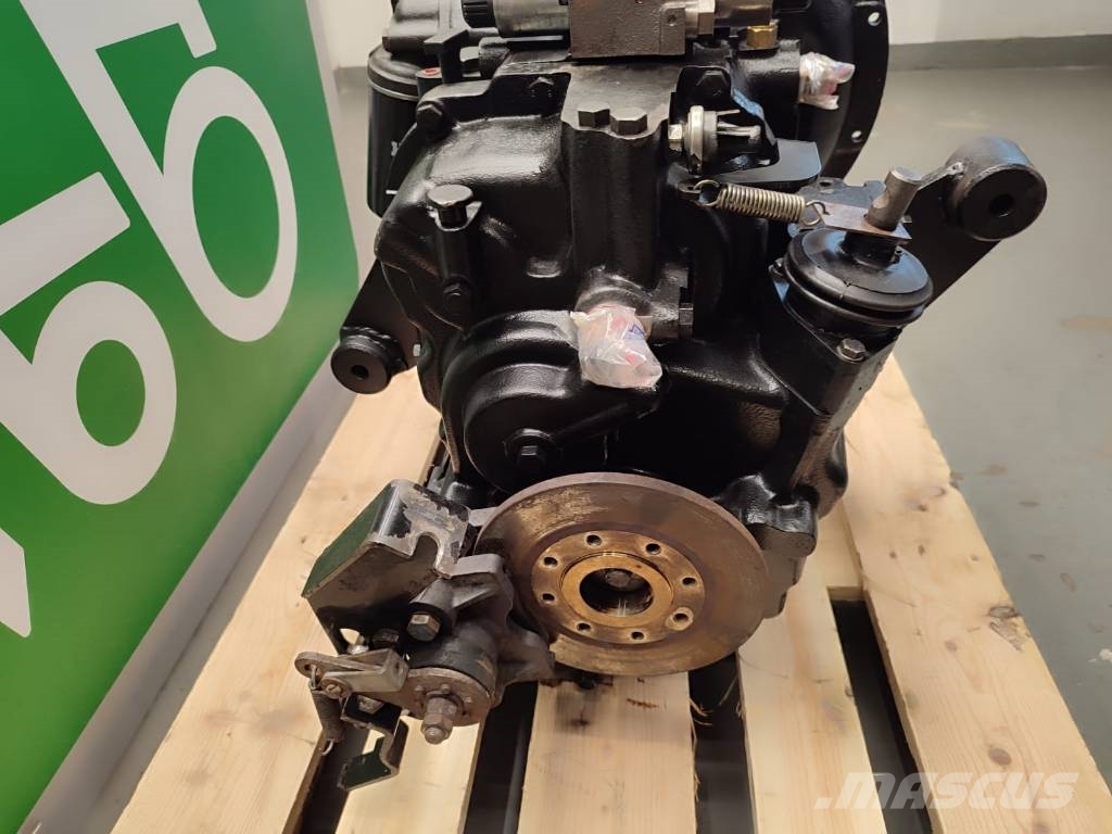 Manitou COM-T4-2024 258799 Manitou MLT gearbox Váltók