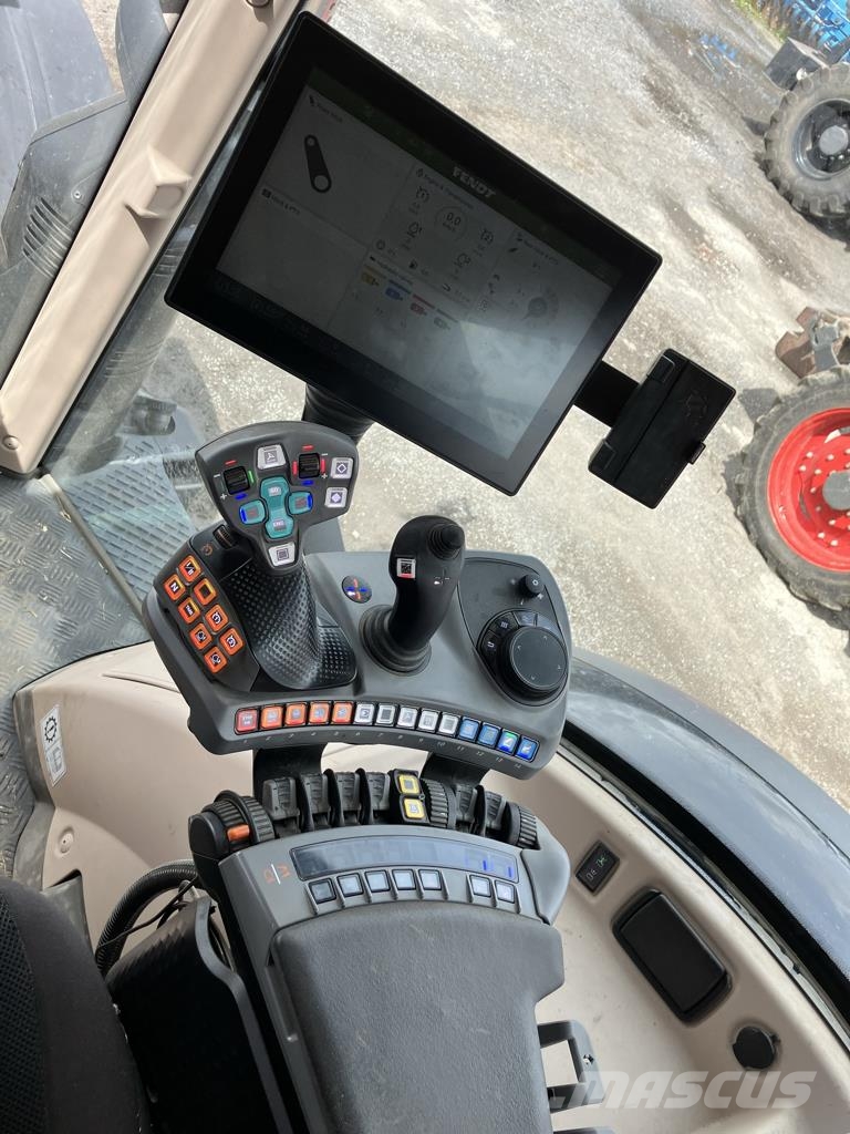 Fendt 724 VARIO PROFI + Tractoren