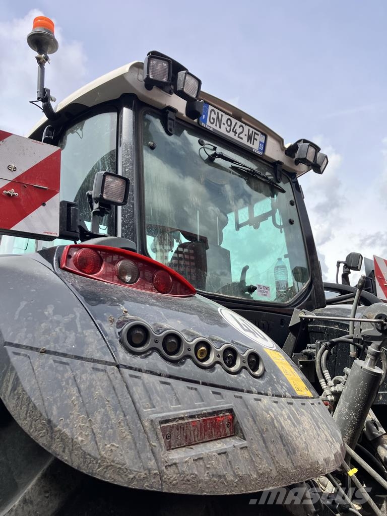 Fendt 724 VARIO PROFI + Tractoren